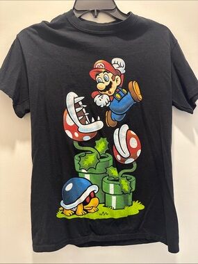 Nintendo Super Mario Black Graphic Tee - Short Sleeve